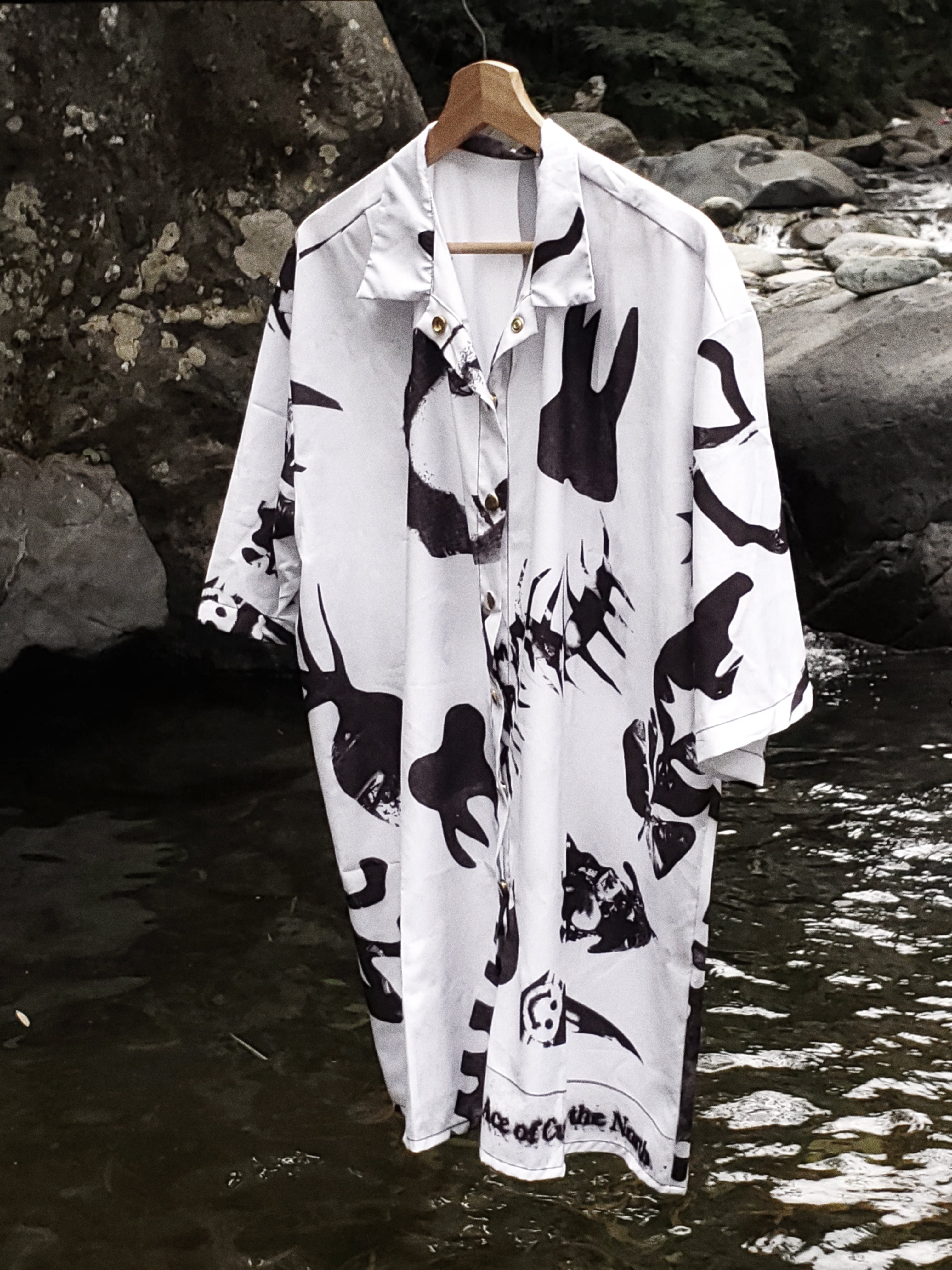 Camisa Overzise Blanco y Negro